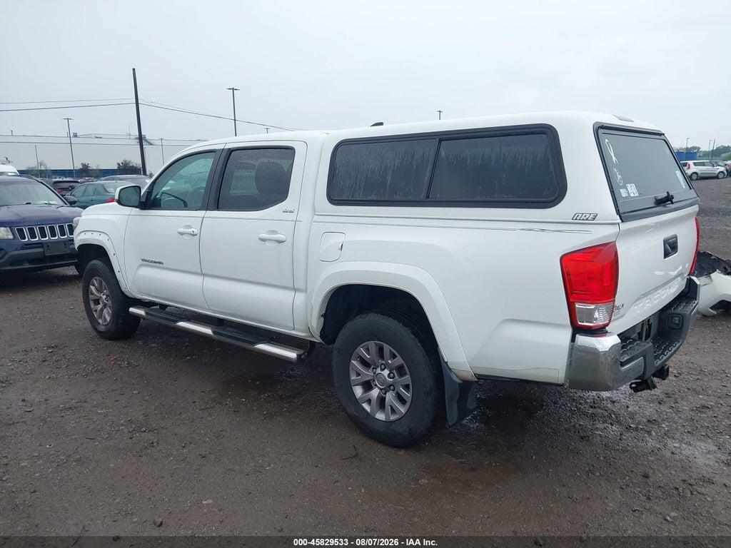 5TFAX5GN3HX076572 2017 TOYOTA TACOMA photo no. 3