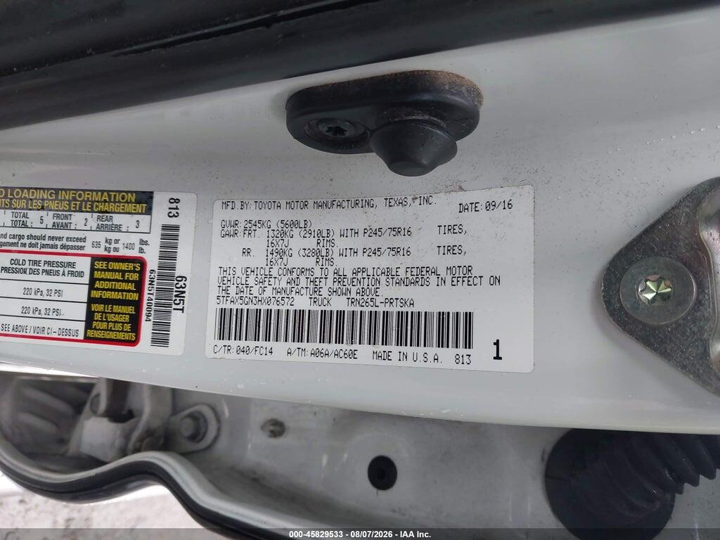 5TFAX5GN3HX076572 2017 TOYOTA TACOMA photo no. 9