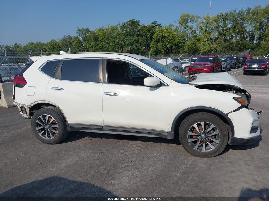 KNMAT2MTXHP533181 2017 NISSAN ROGUE photo no. 12
