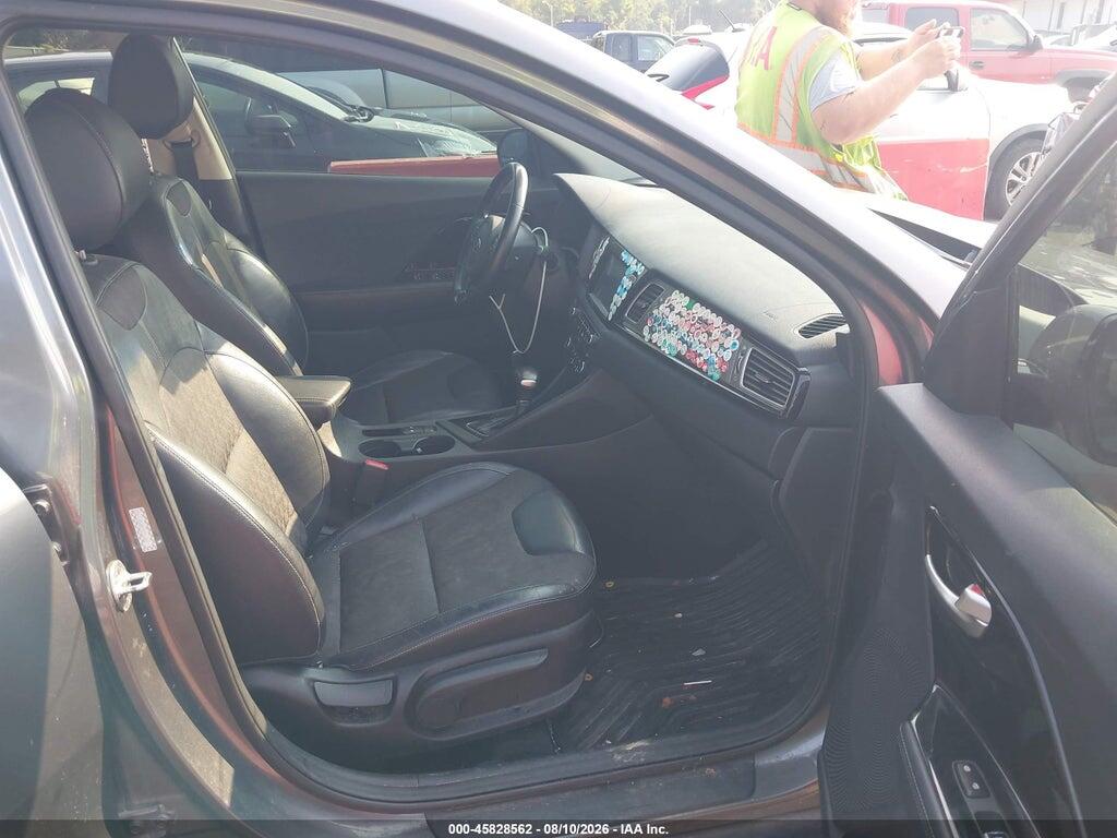 KNDCC3LC0H5077851 2017 KIA NIRO photo no. 5