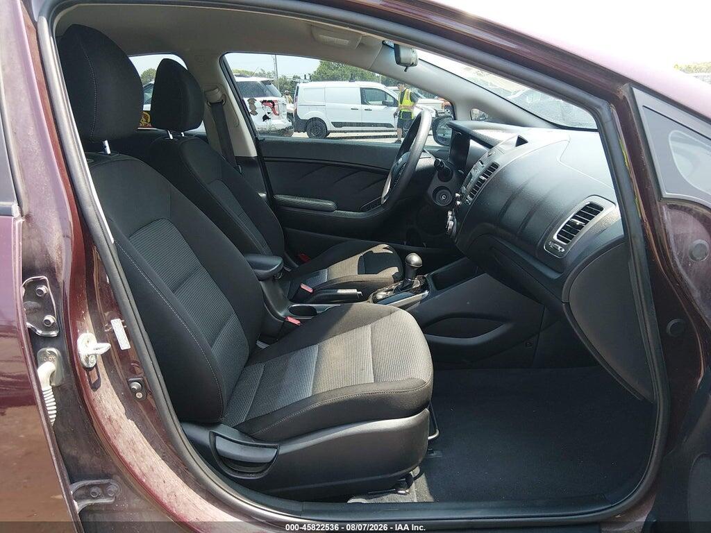 3KPFK4A70HE047345 2017 KIA FORTE photo no. 5