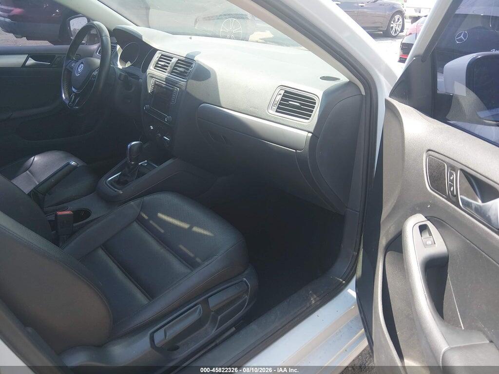 3VWDB7AJ6HM236816 2017 VOLKSWAGEN JETTA photo no. 5