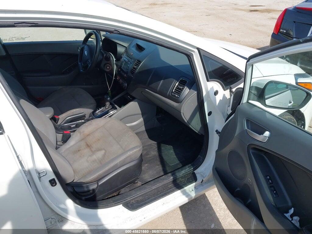 3KPFL4A7XHE145103 2017 KIA FORTE photo no. 5