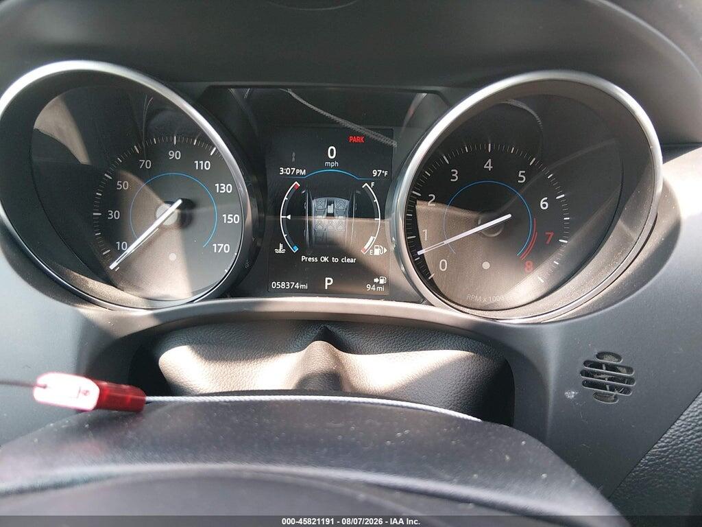 SADCJ2BV6HA070093 2017 JAGUAR F-PACE photo no. 7