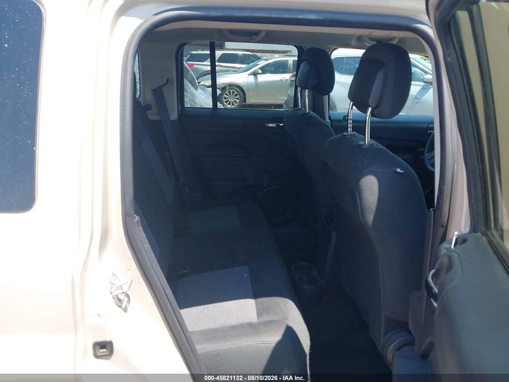 1C4NJPBBXHD157291 2017 JEEP PATRIOT photo no. 8