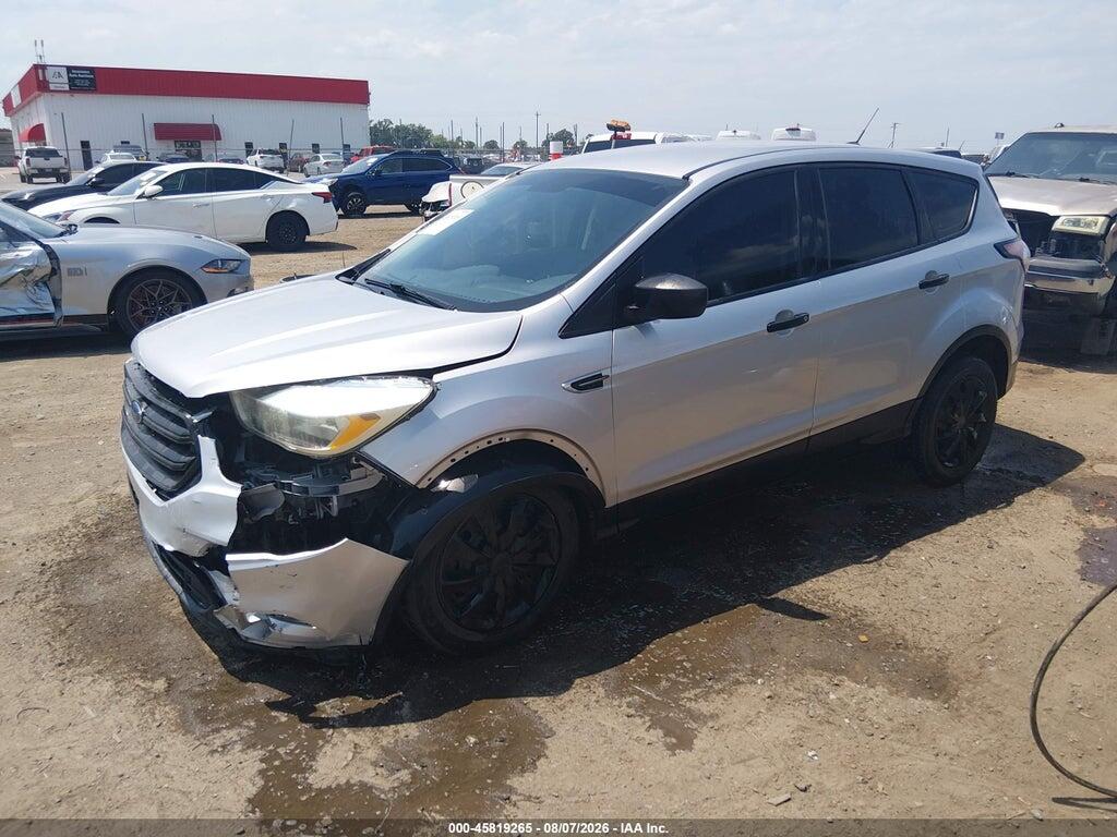1FMCU0F78HUD66035 2017 FORD ESCAPE photo no. 2