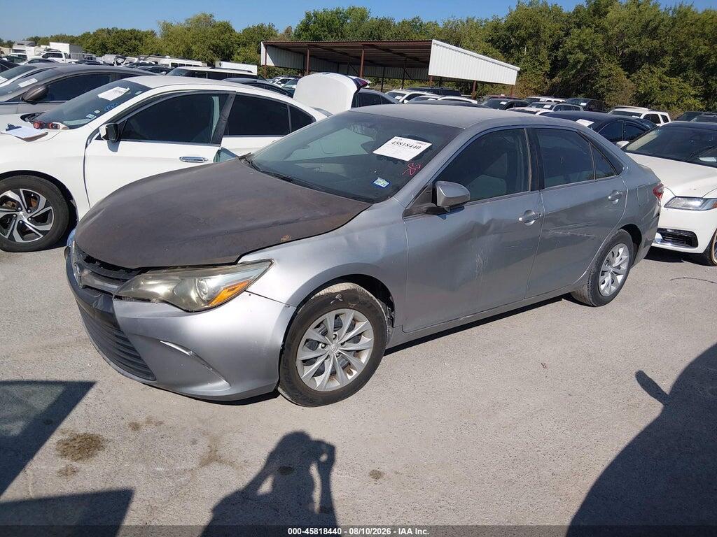 4T1BF1FK6HU369564 2017 TOYOTA CAMRY photo no. 2
