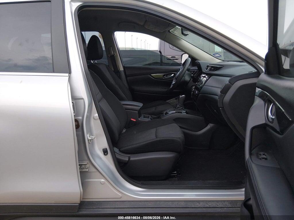 JN8AT2MT3HW401423 2017 NISSAN ROGUE photo no. 5