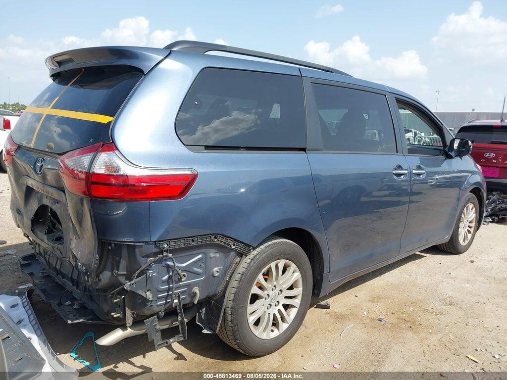 5TDYZ3DC4HS882930 2017 TOYOTA SIENNA photo no. 4