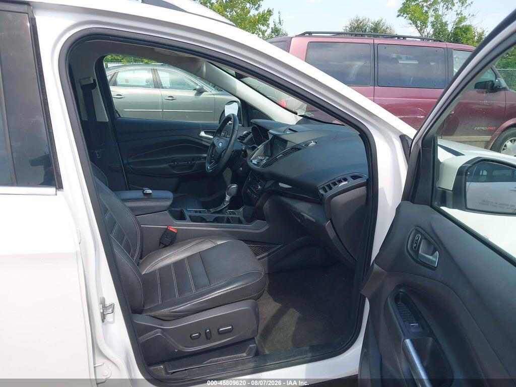 1FMCU0J92HUB31395 2017 FORD ESCAPE photo no. 5