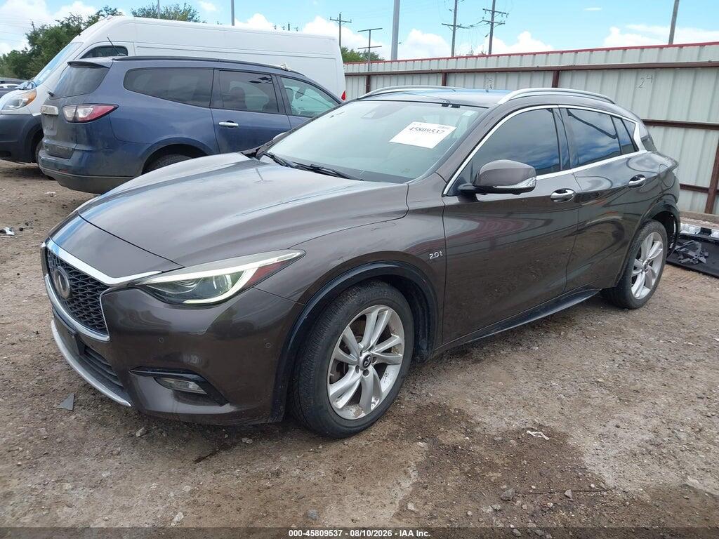 SJKCH5CP2HA022970 2017 INFINITI QX30 photo no. 2