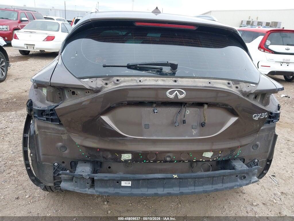 SJKCH5CP2HA022970 2017 INFINITI QX30 photo no. 6