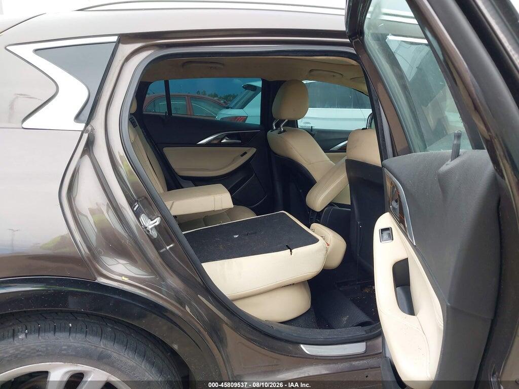 SJKCH5CP2HA022970 2017 INFINITI QX30 photo no. 8