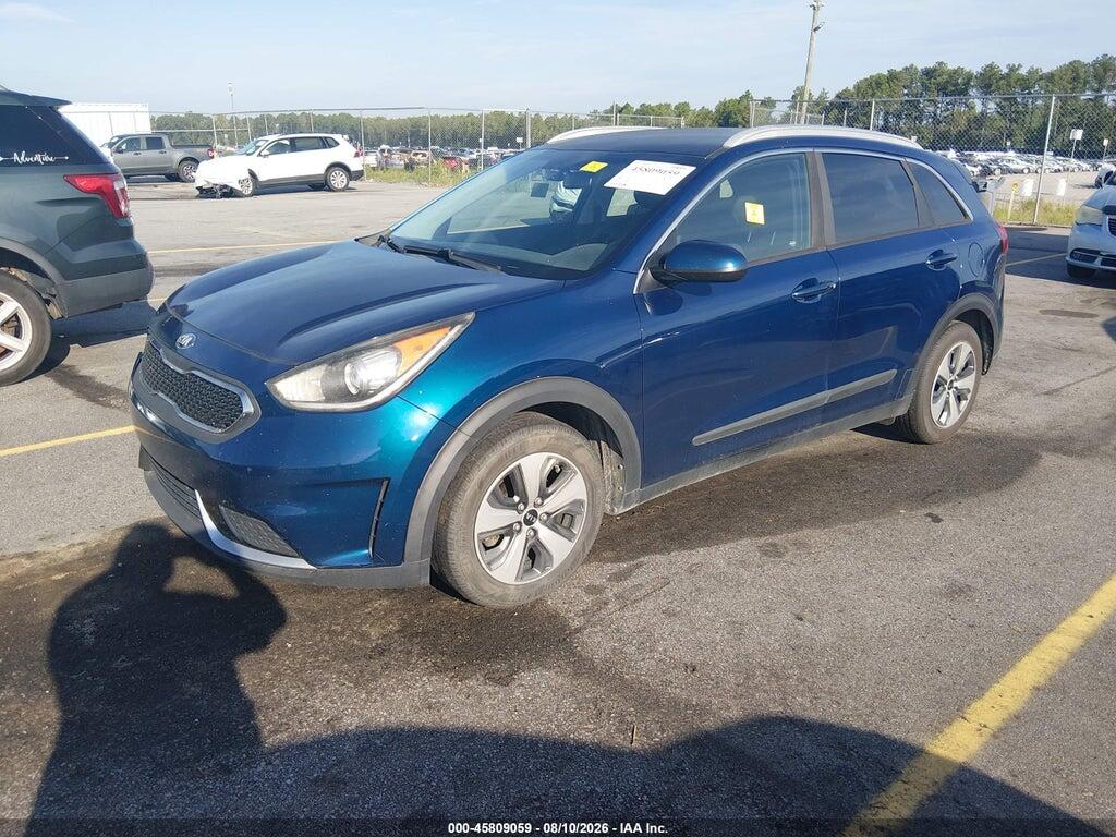 KNDCB3LC8H5074389 2017 KIA NIRO photo no. 2