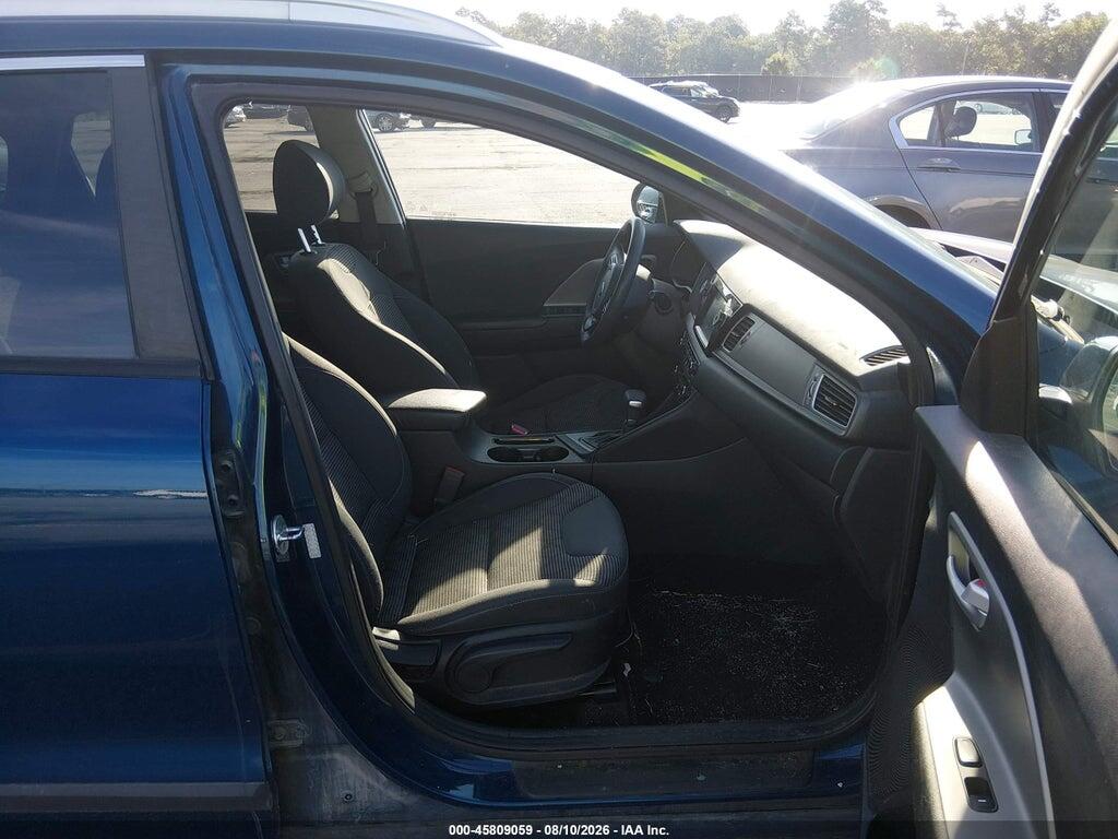 KNDCB3LC8H5074389 2017 KIA NIRO photo no. 5