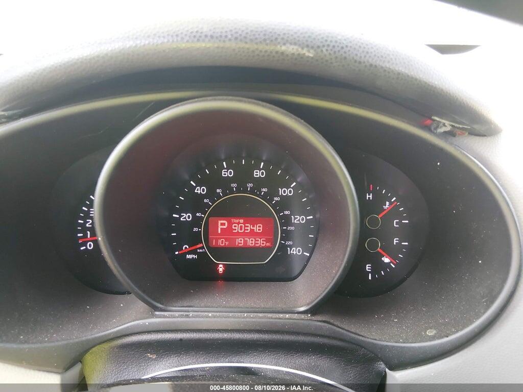KNDJP3A55H7460804 2017 KIA SOUL photo no. 7