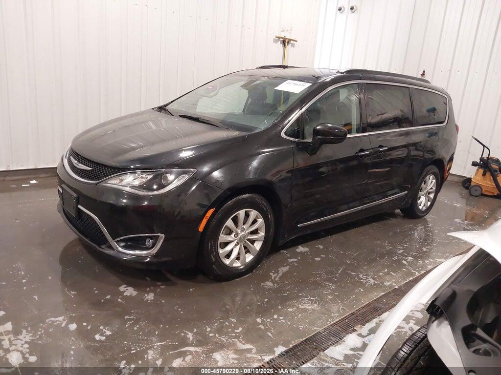 2C4RC1BG8HR539708 2017 CHRYSLER PACIFICA photo no. 2