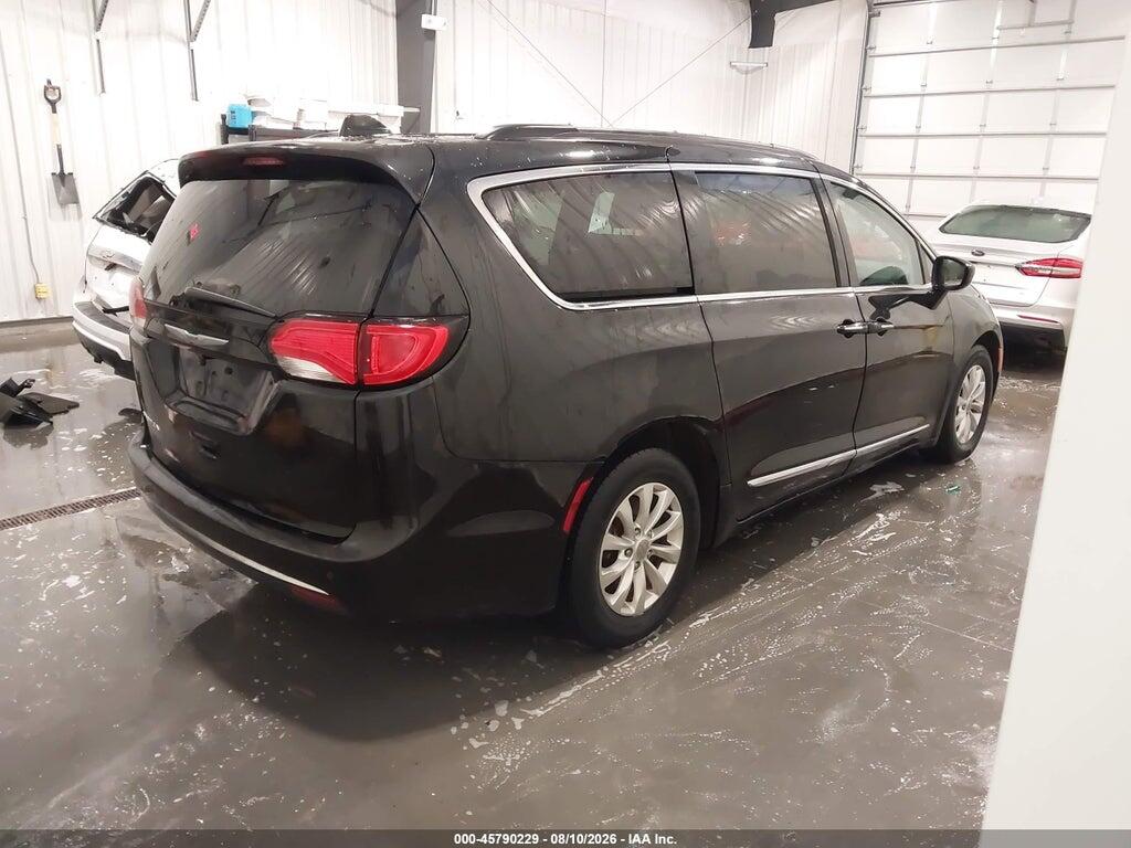 2C4RC1BG8HR539708 2017 CHRYSLER PACIFICA photo no. 4