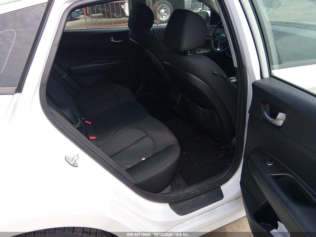 5XXGT4L30HG162482 2017 KIA OPTIMA photo no. 8