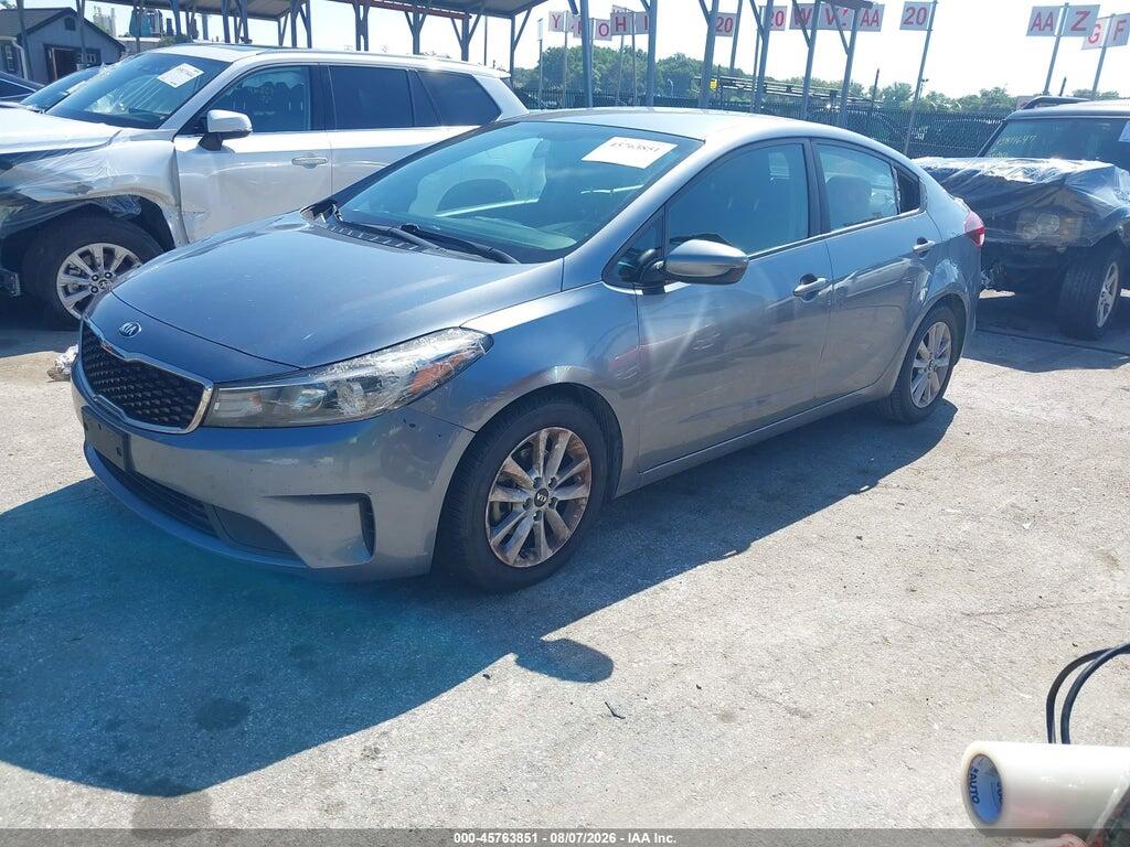 3KPFL4A76HE106914 2017 KIA FORTE photo no. 2