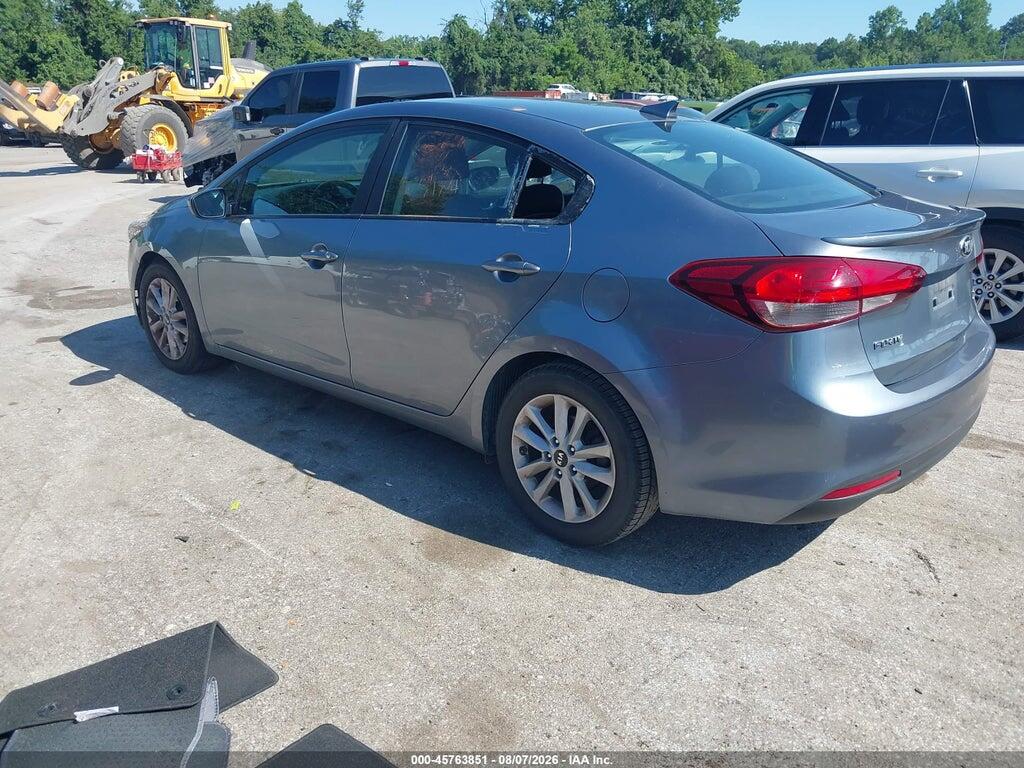 3KPFL4A76HE106914 2017 KIA FORTE photo no. 3