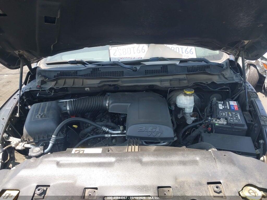 1C6RR6FGXJS266739 2018 RAM 1500 photo no. 10
