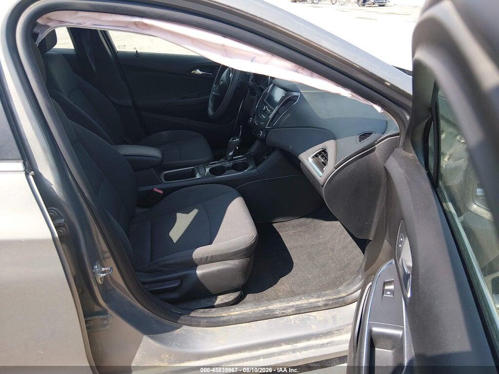 1G1BE5SM8J7224013 2018 CHEVROLET CRUZE photo no. 5
