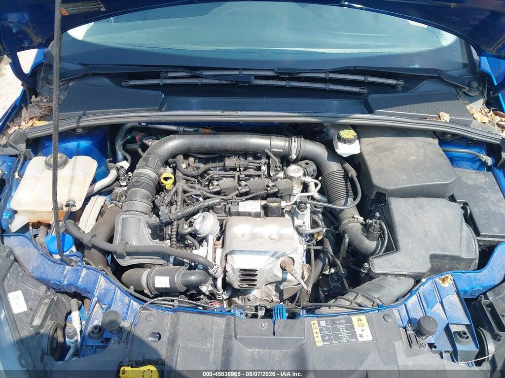 1FADP3FE7JL215592 2018 FORD FOCUS photo no. 10