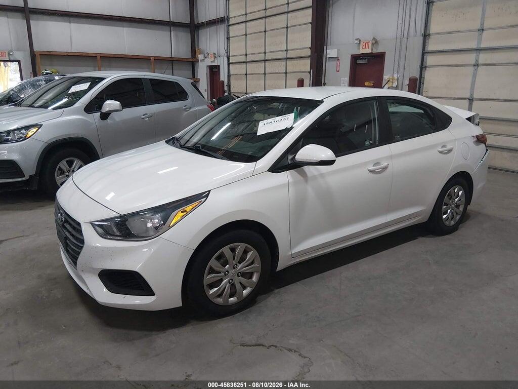3KPC24A33JE012949 2018 HYUNDAI ACCENT photo no. 2