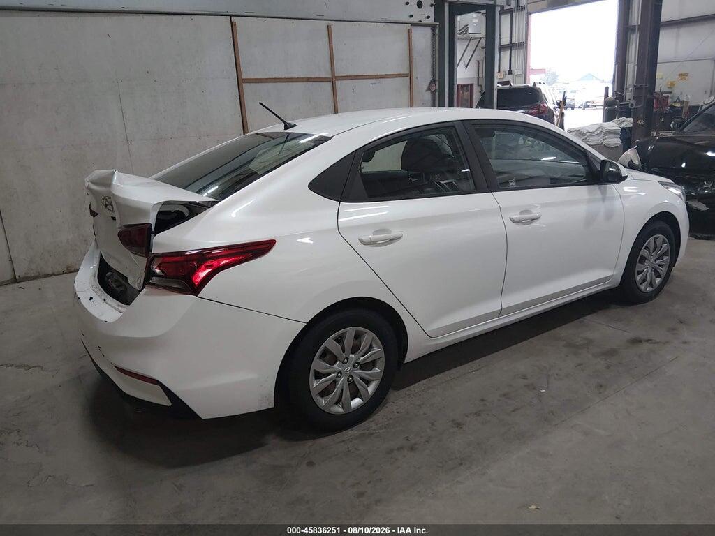 3KPC24A33JE012949 2018 HYUNDAI ACCENT photo no. 4