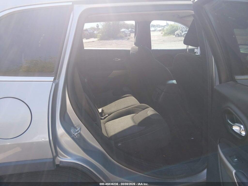 1C4PJLCB0JD537116 2018 JEEP CHEROKEE photo no. 8