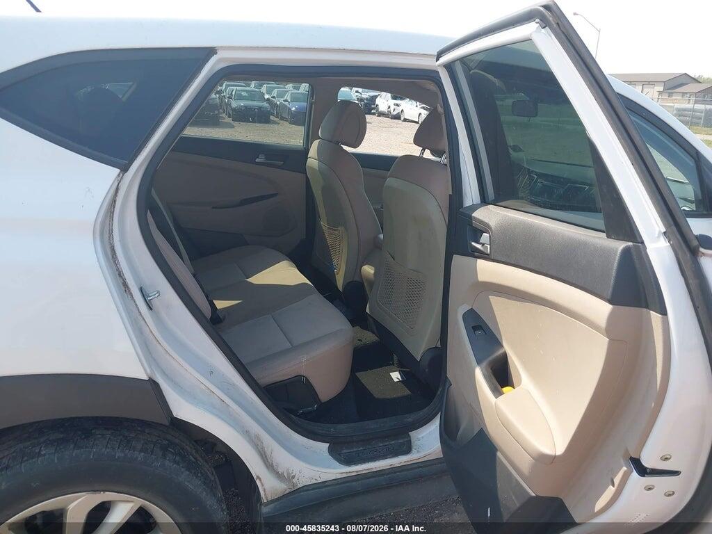 KM8J2CA44JU683215 2018 HYUNDAI TUCSON photo no. 8