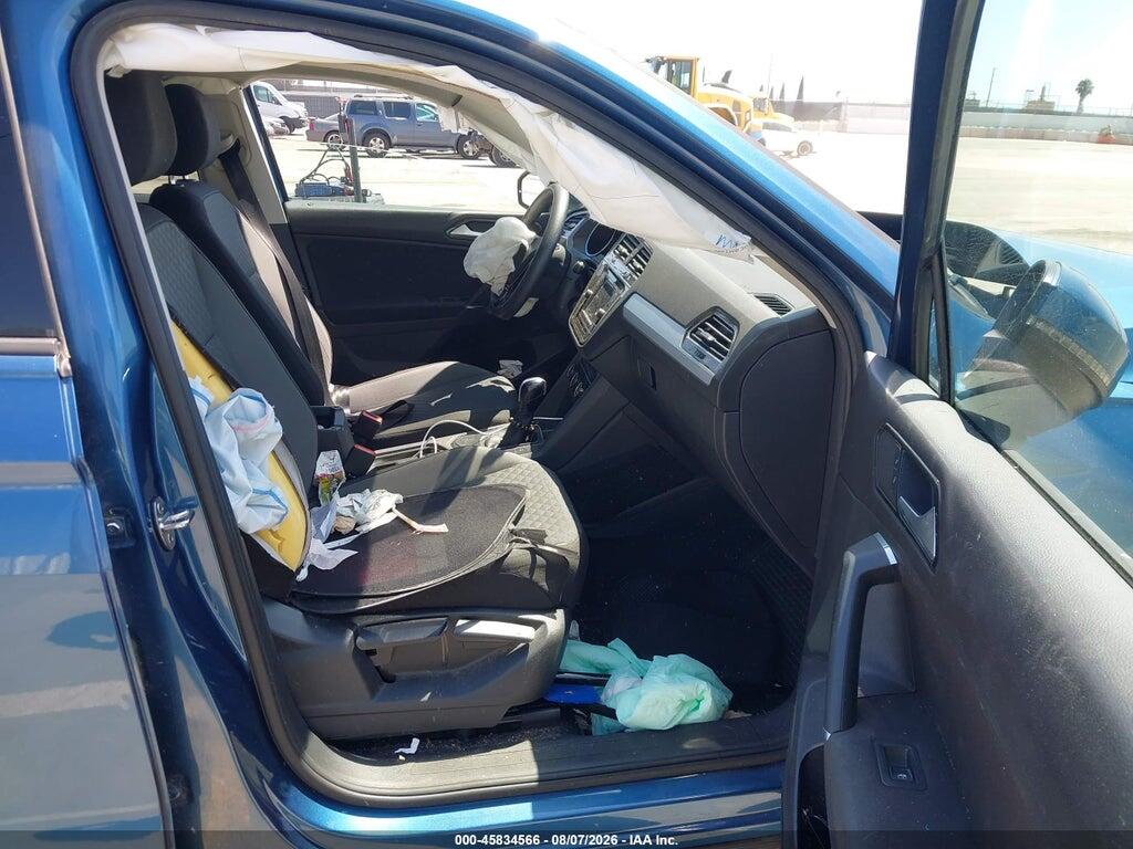 3VV1B7AX2JM095440 2018 VOLKSWAGEN TIGUAN photo no. 5