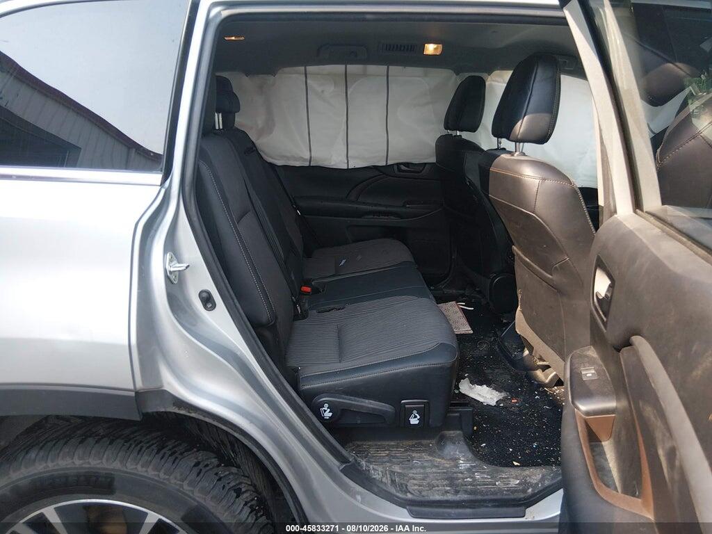 5TDBZRFH1JS800773 2018 TOYOTA HIGHLANDER photo no. 8