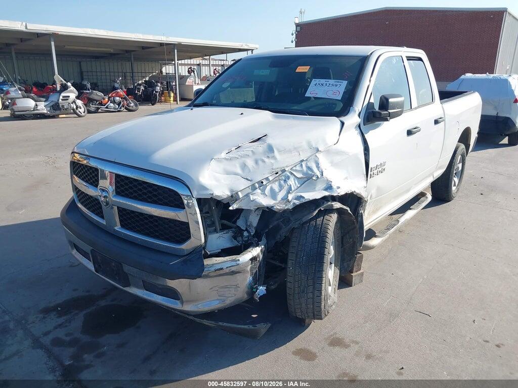 1C6RR6FGXJS299322 2018 RAM 1500 photo no. 2