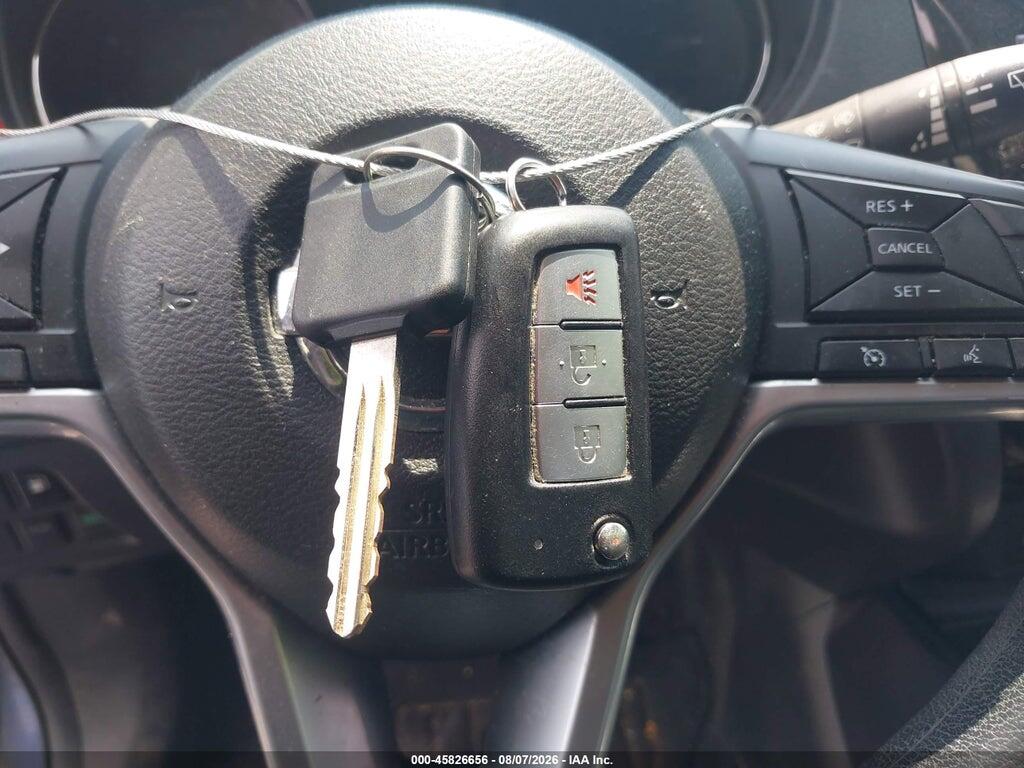 KNMAT2MT2JP581215 2018 NISSAN ROGUE photo no. 11