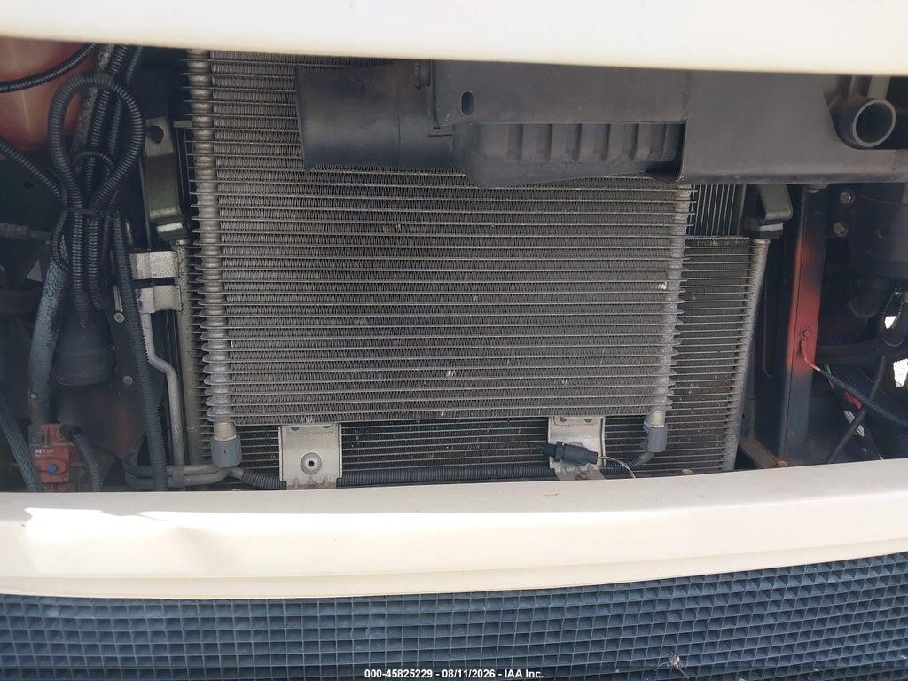 1F66F5DY0J0A08576 2018 FORD F53 photo no. 10