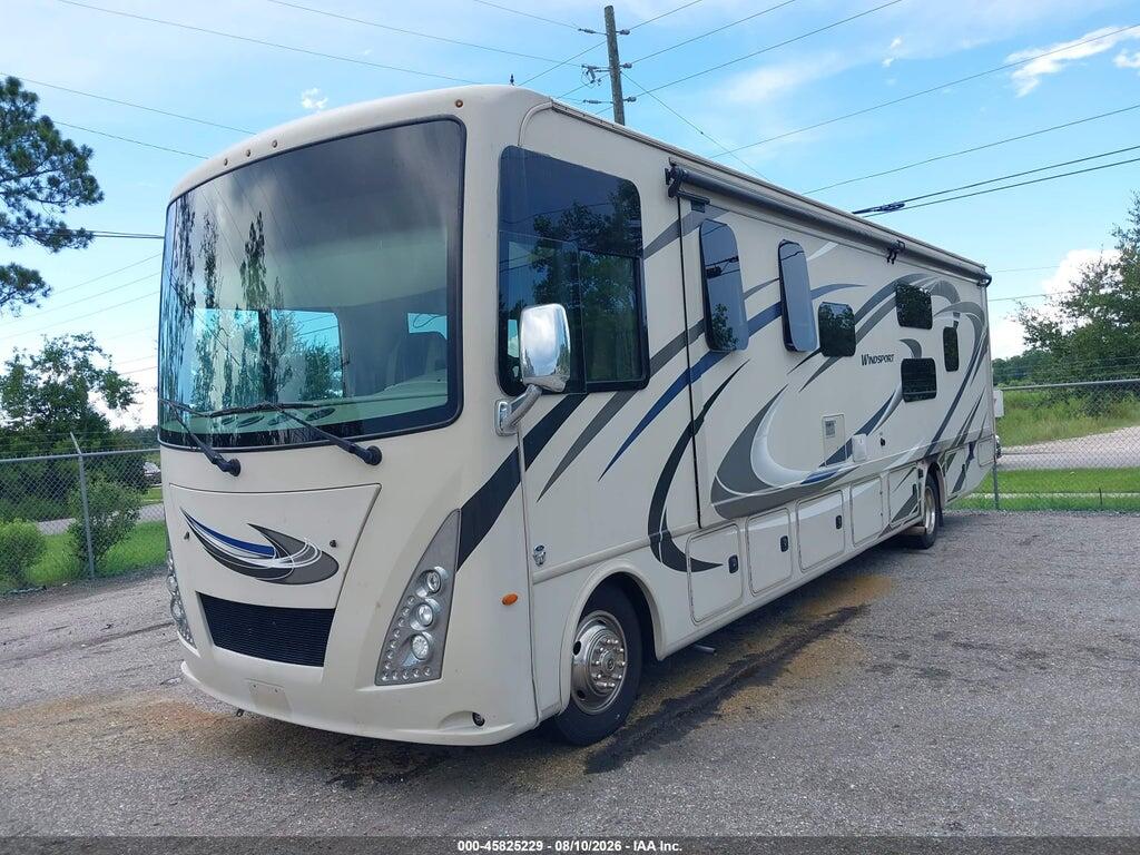 1F66F5DY0J0A08576 2018 FORD F53 photo no. 2