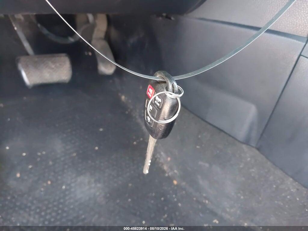 2T1BURHE4JC100384 2018 TOYOTA COROLLA photo no. 11