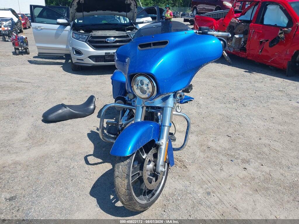 1HD1KBC17JB667330 2018 HARLEY-DAVIDSON FLHX photo no. 5