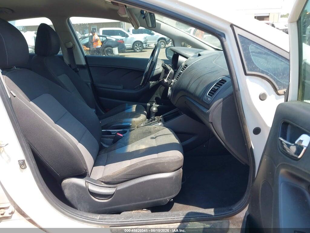 3KPFL4A70JE178908 2018 KIA FORTE photo no. 5