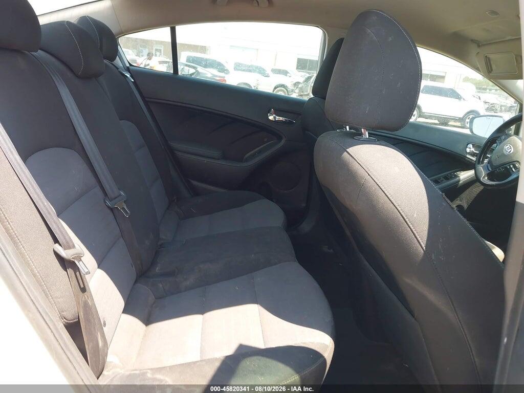 3KPFL4A70JE178908 2018 KIA FORTE photo no. 8