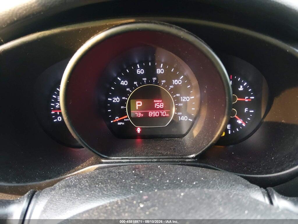 KNDJP3A53J7611807 2018 KIA SOUL photo no. 7