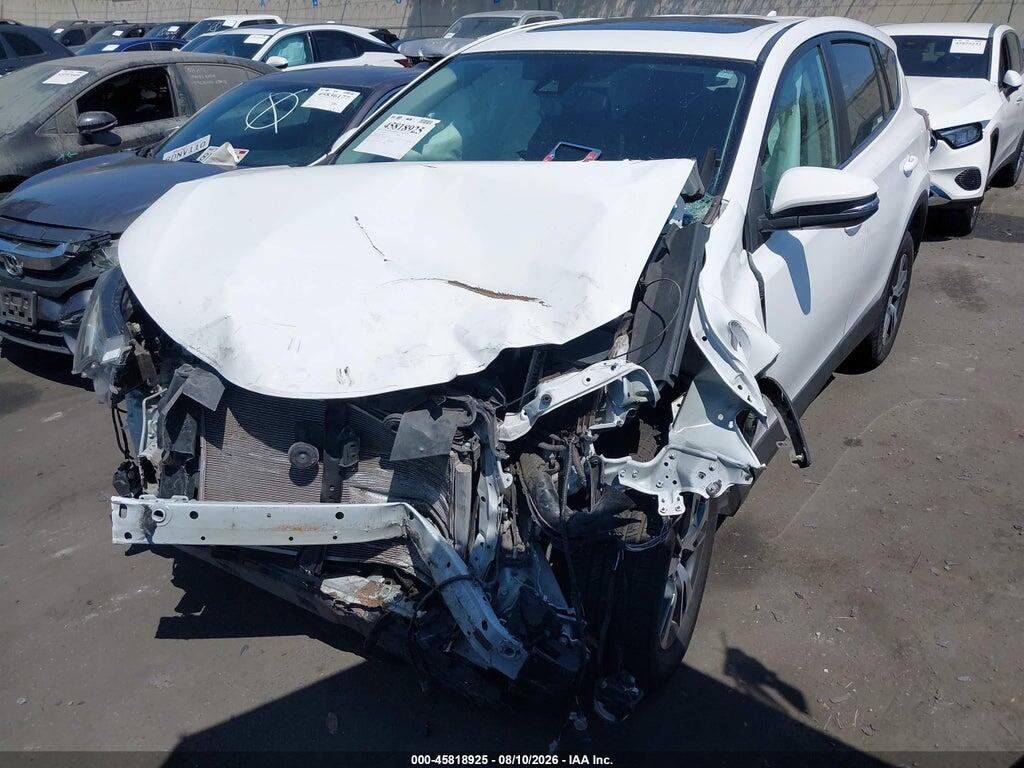 2T3WFREV6JW455028 2018 TOYOTA RAV4 photo no. 2