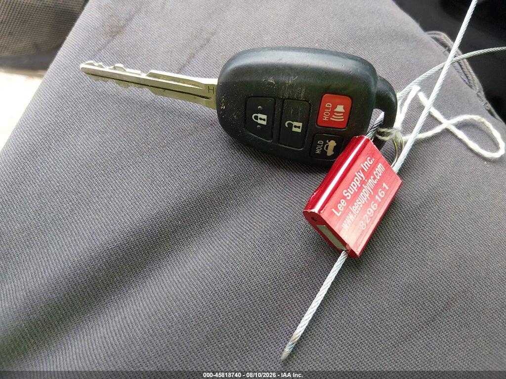 5YFBURHE7JP774531 2018 TOYOTA COROLLA photo no. 11