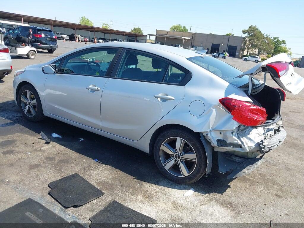 3KPFL4A71JE169893 2018 KIA FORTE photo no. 3