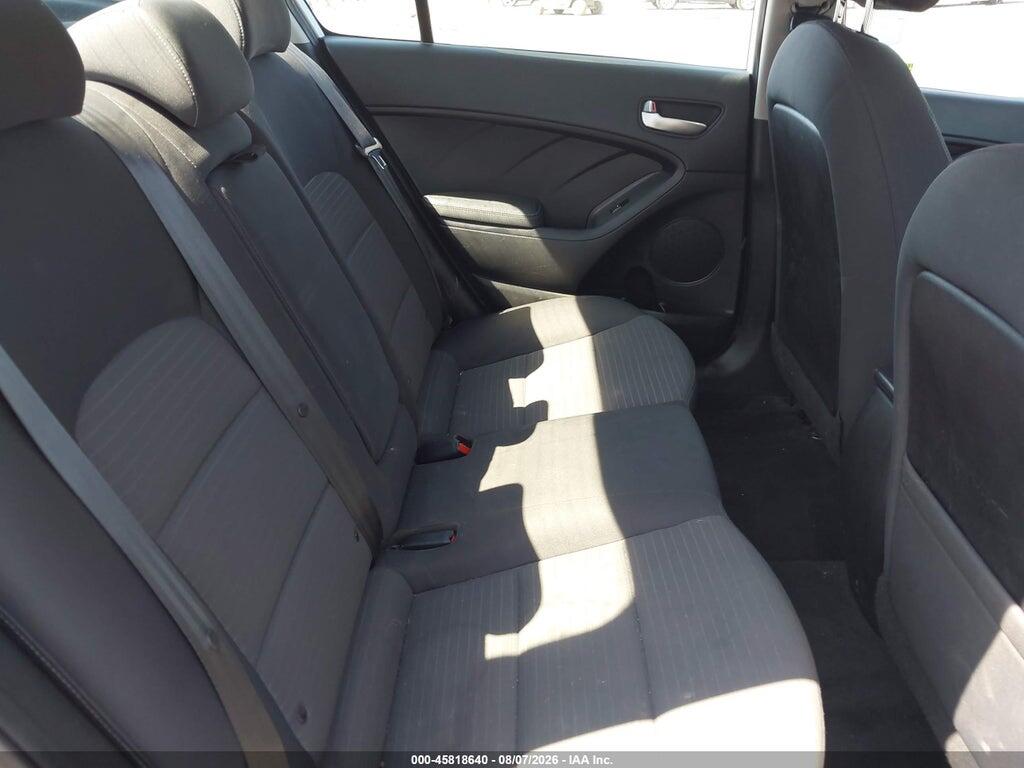 3KPFL4A71JE169893 2018 KIA FORTE photo no. 8