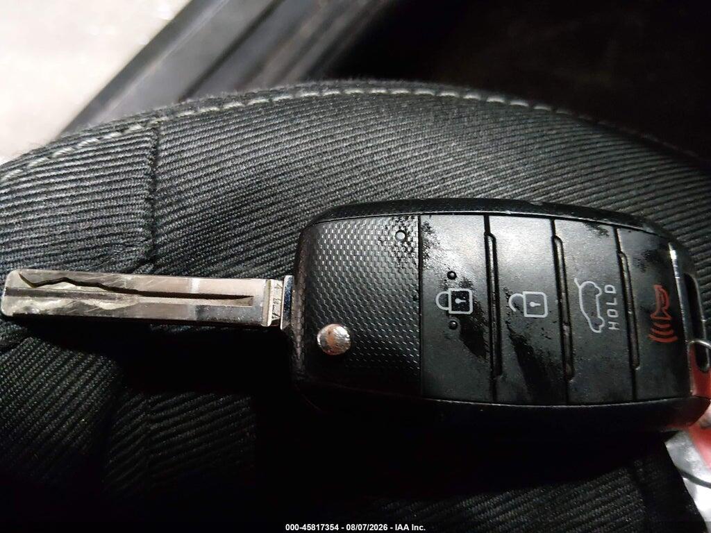 KNDJP3A55J7899037 2018 KIA SOUL photo no. 11
