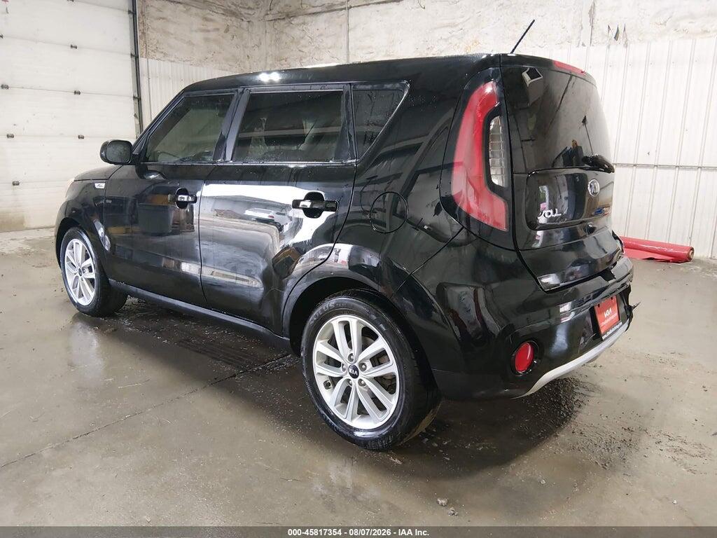KNDJP3A55J7899037 2018 KIA SOUL photo no. 3