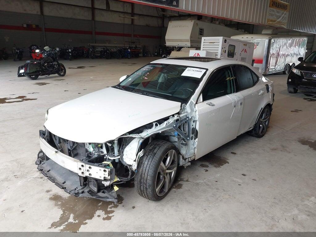 JTHBA1D21J5066275 2018 LEXUS IS 300 photo no. 2
